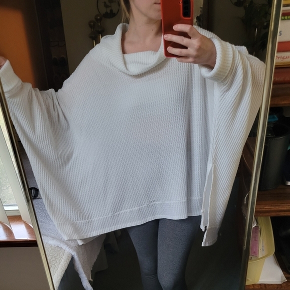 Forever 21 Oversized cowl neck sweater - Picture 3 of 7